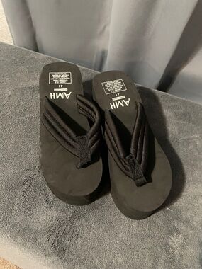 Black Women's Platform Flip Flop Sandals